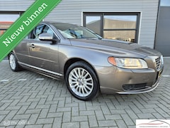 Volvo S80 - 4.4 AWD 316PK YOUNGTIMER LEDER NAVI XENON