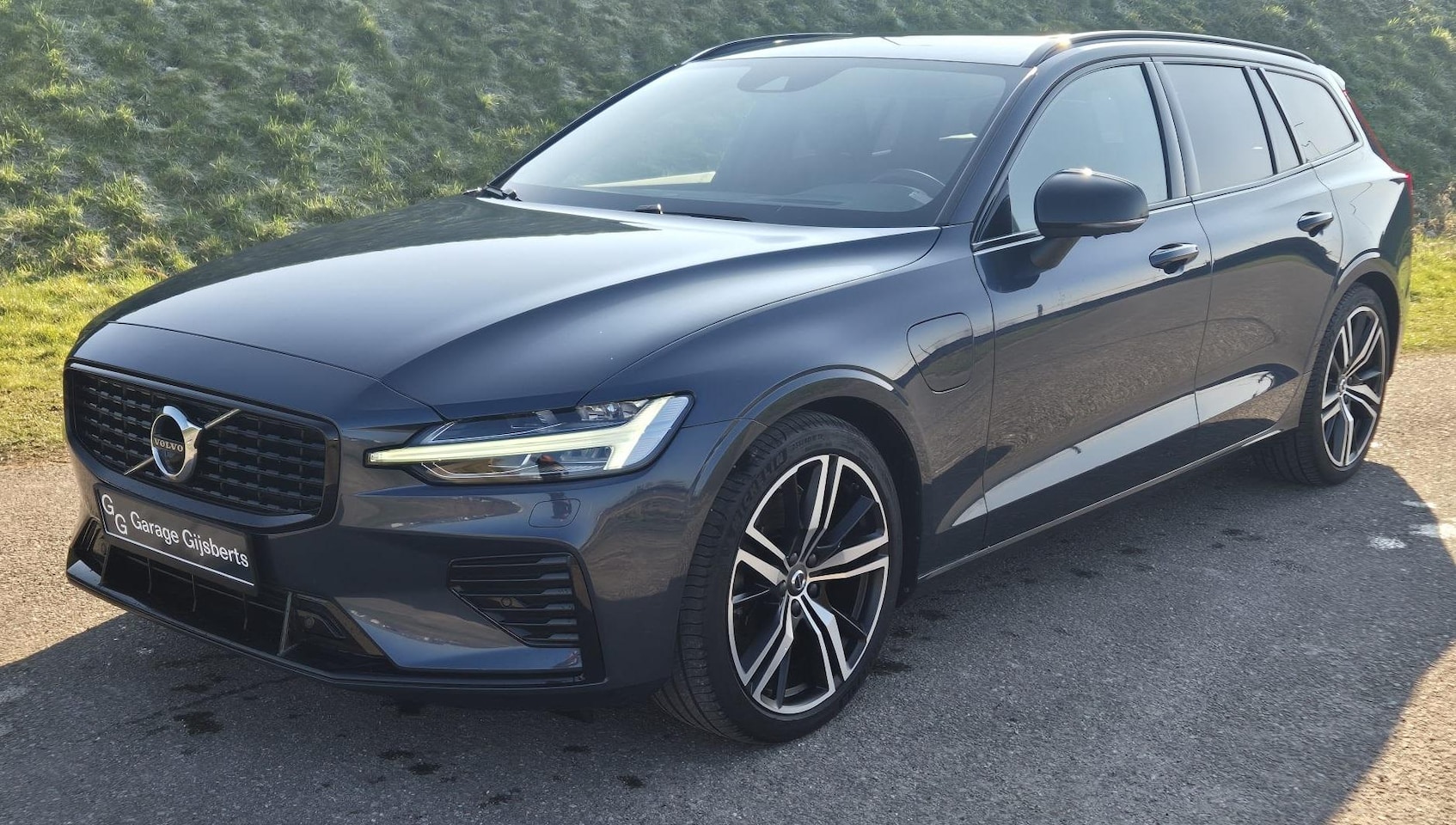 Volvo V60 - 2.0 T6 Recharge AWD R-Design BOM VOL UITGERUST - AutoWereld.nl