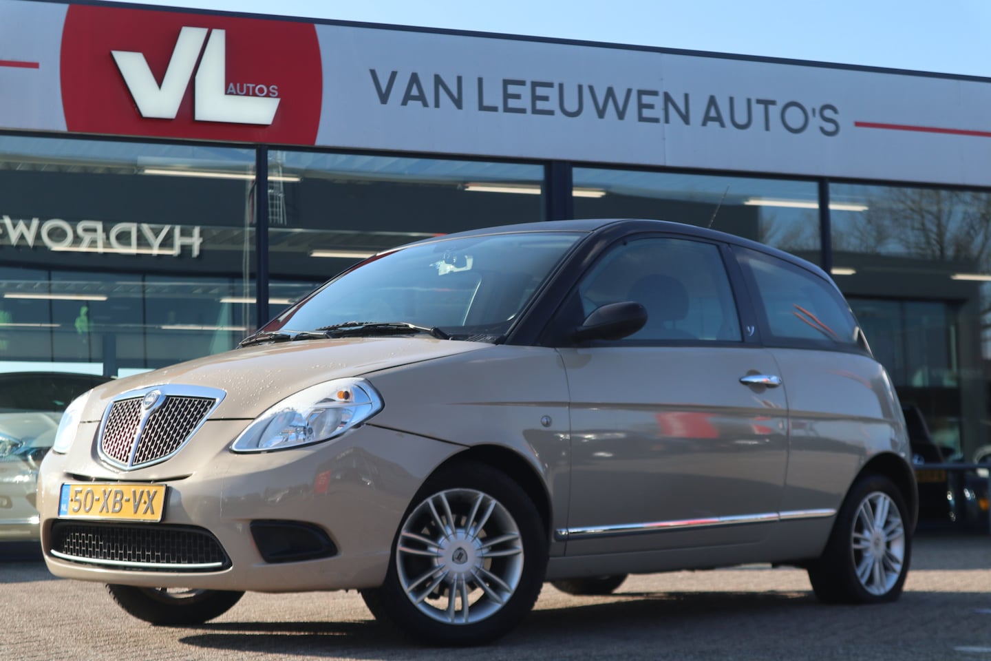 Lancia Y(psilon) - Ypsilon 1.4-16V Oro | Inruilkoopje | Airco | APK 01-04-2026 - AutoWereld.nl