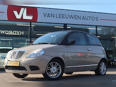 Lancia Y(psilon) - Ypsilon 1.4-16V Oro | Inruilkoopje | Airco | APK 01-04-2026