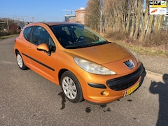 Peugeot 207 - 1.4-16V Color-line