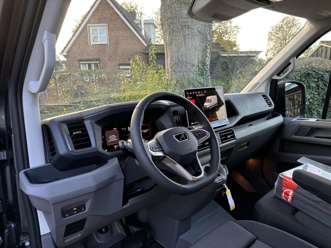 MAN TGE - 35 2.0 TDI L3H3 Automaat facelift-2025 Commander - AutoWereld.nl