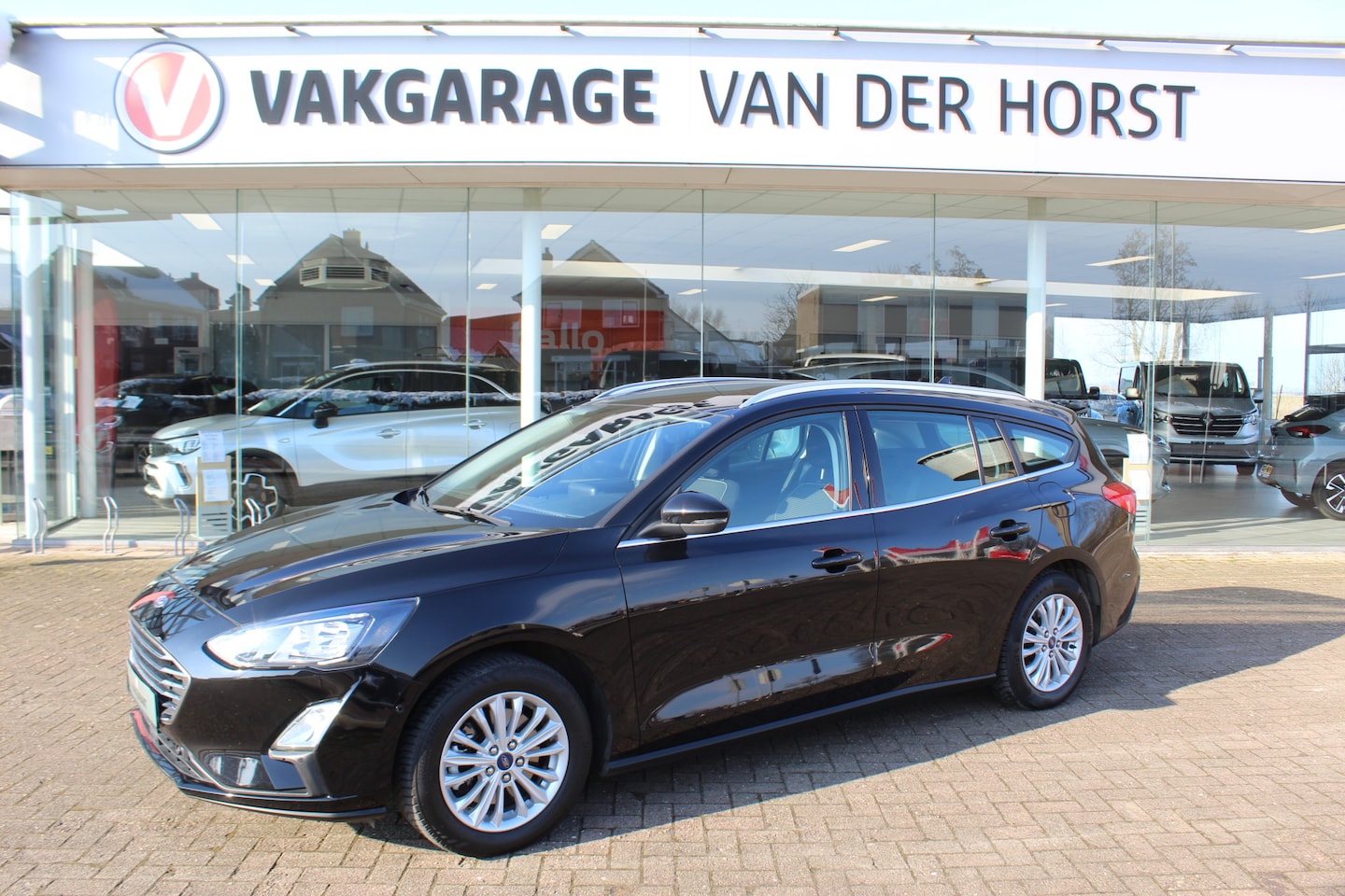 Ford Focus Wagon - 1.0-125pk EcoBoost Mild-hybrid Titanium. Mooie, ruime, luxe en comfortabele Ford Focus wag - AutoWereld.nl