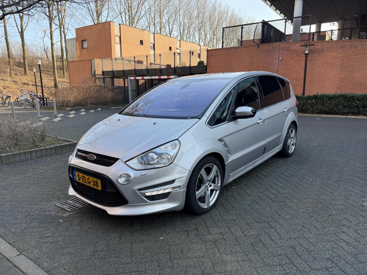 Ford S-Max - 2.2 TDCi S Edition 7p. 2.2 TDCi S Edition 7p. - AutoWereld.nl