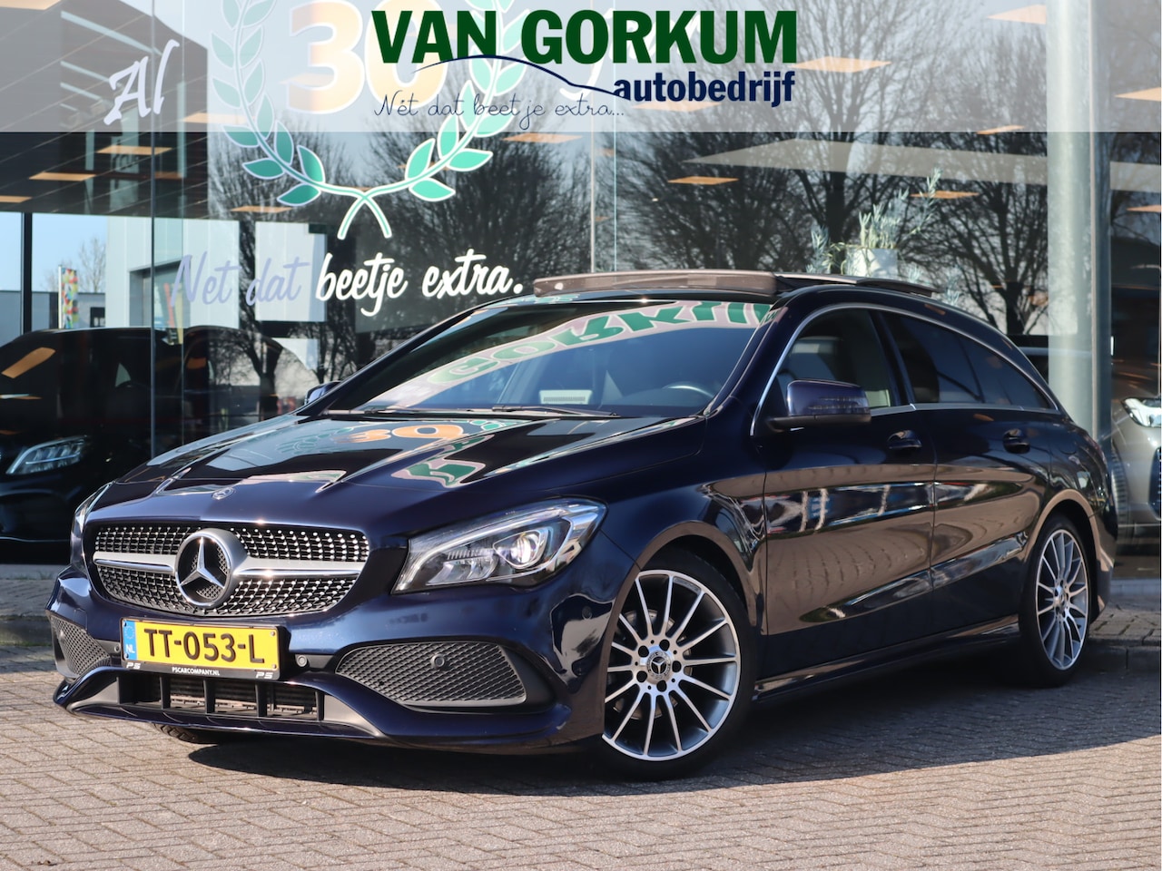 Mercedes-Benz CLA-klasse Shooting Brake - 180 Business Solution AMG / Panoramadak - AutoWereld.nl