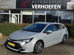 Toyota Corolla Touring Sports - 1.8 Hybrid Dynamic - INCL BTW - PARKEERCAMERA - NAVIGATIE - STOEL VERW - LANE ASSIST