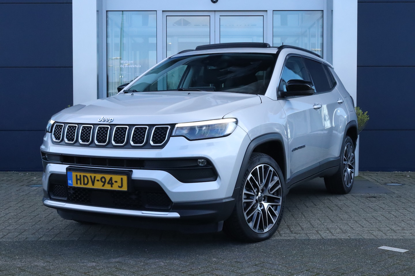 Jeep Compass - 4xe 190 Plug-in Hybrid Electric Limited Lease Ed. | Pano | Stoel + Stuurverwarming | ACC | - AutoWereld.nl