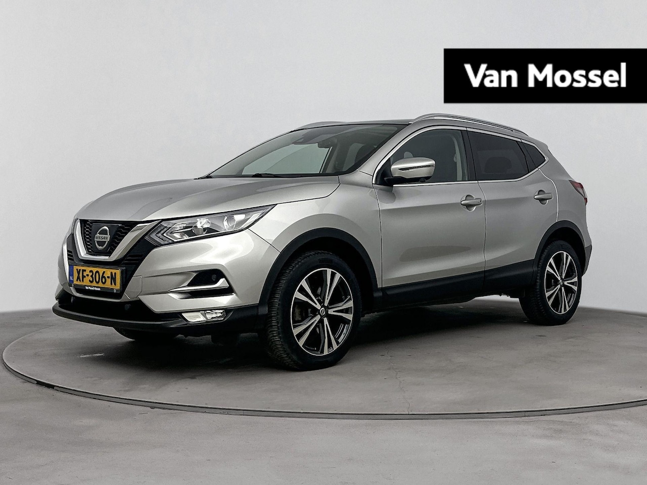 Nissan Qashqai - 1.6 N-Connecta 163pk | Navigatie | Cruise Control | Trekhaak (max. 1500 kg) | 1e Eigenaar - AutoWereld.nl