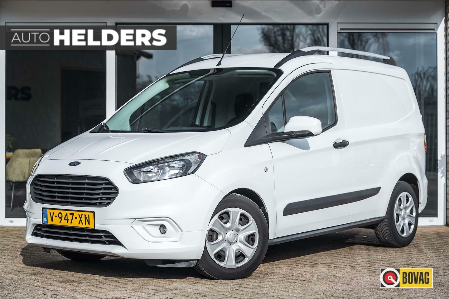 Ford Transit Courier - 1.5 TDCI Limited Wit - AutoWereld.nl