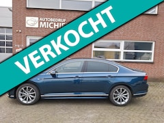 Volkswagen Passat - 1.5 TSI R-Line Elegance Business +.Pano.trekhaak