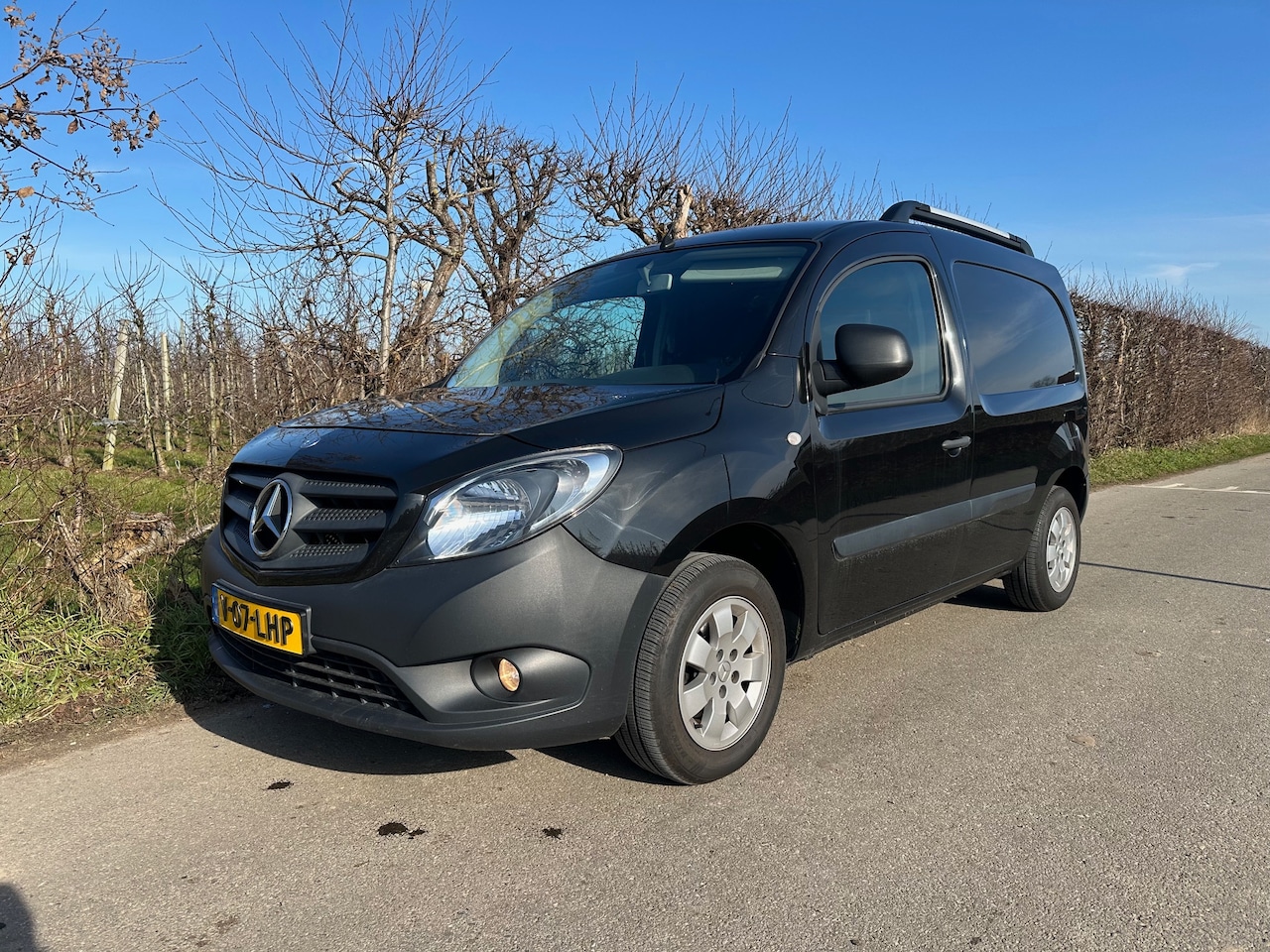 Mercedes-Benz Citan - 112 BlueEFFICIENCY Benzine Marge Navigatie DAB - AutoWereld.nl