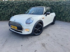 MINI Cooper - 1.2 102pk One Business | Org NL | Navi | Airco | Zwarte wielen