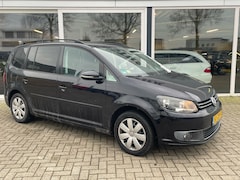 Volkswagen Touran - 1.6 TDI Highline BlueMotion Stoel verwarming / PDC achter / Clima / Cruise