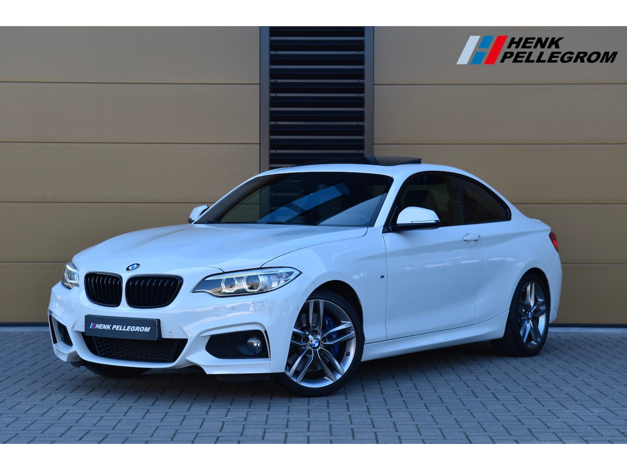 BMW 2-serie Coupé - 220i Centennial High Executive * M Sportpakket * Glasdak * HIFI * Xenon * Dealeronderhoude - AutoWereld.nl