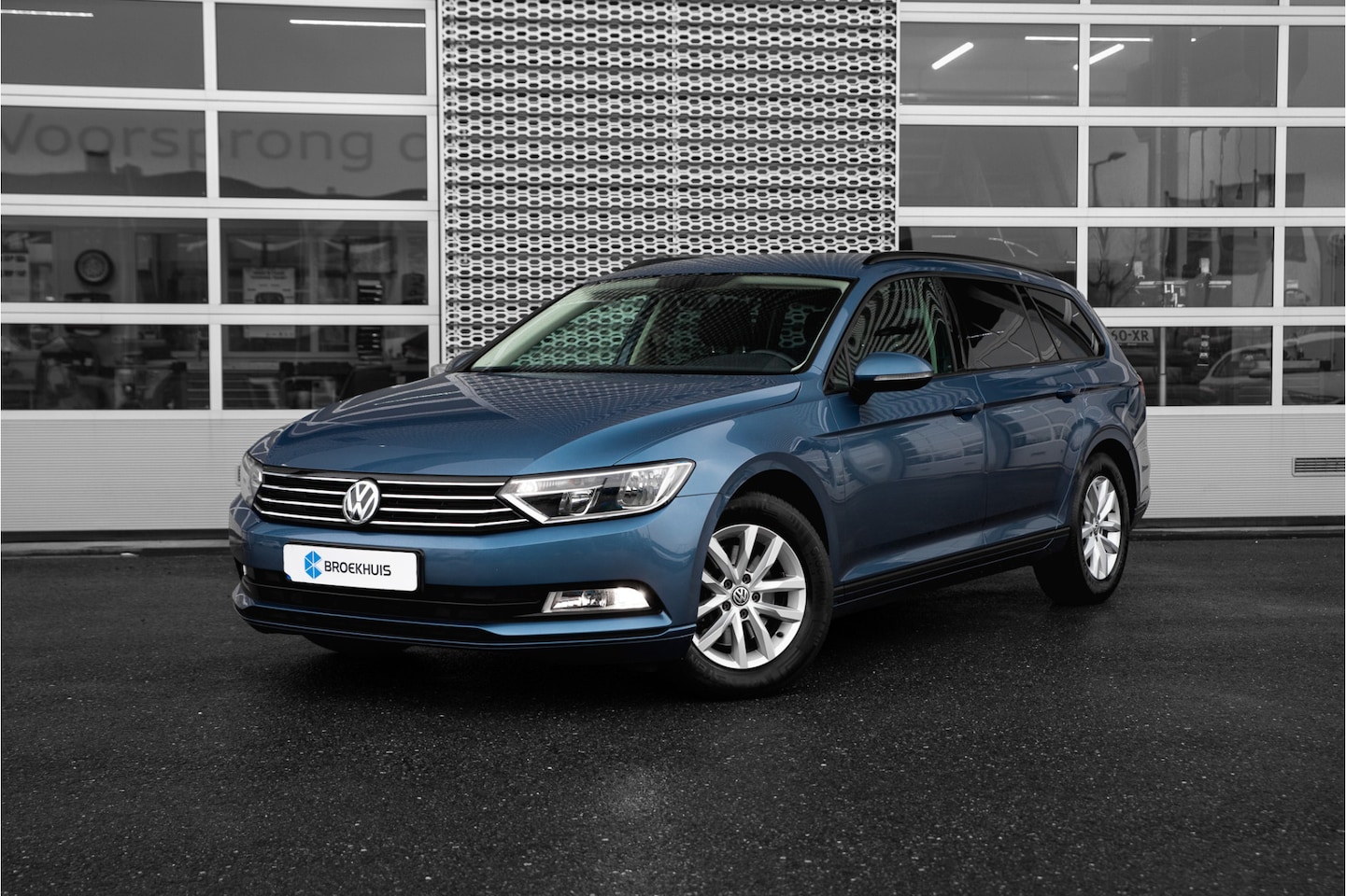 Volkswagen Passat Variant - 1.4 TSI ACT Highline | Navigatie | Stoelverwarming | Trekhaak - AutoWereld.nl