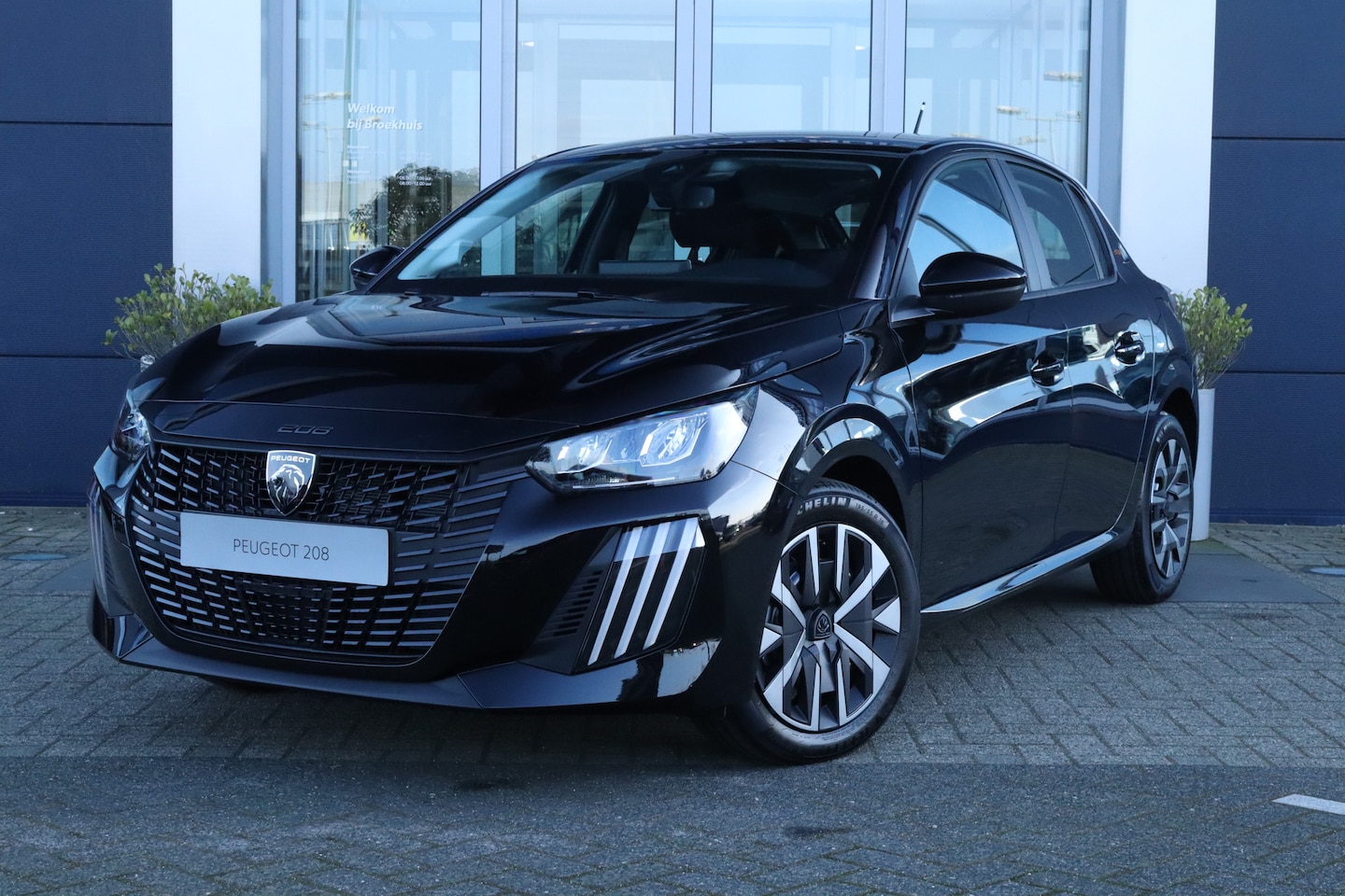 Peugeot 208 - 1.2 75 Style | Cruise Control | Sensoren achter | Apple carplay / Androit auto | Airco - AutoWereld.nl