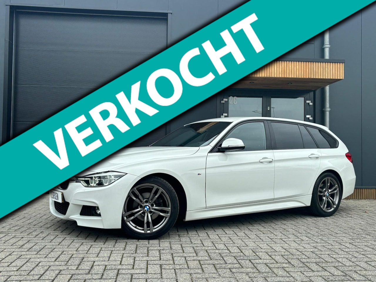 BMW 3-serie Touring - 318i Centennial Executive 318i Centennial Executive - AutoWereld.nl