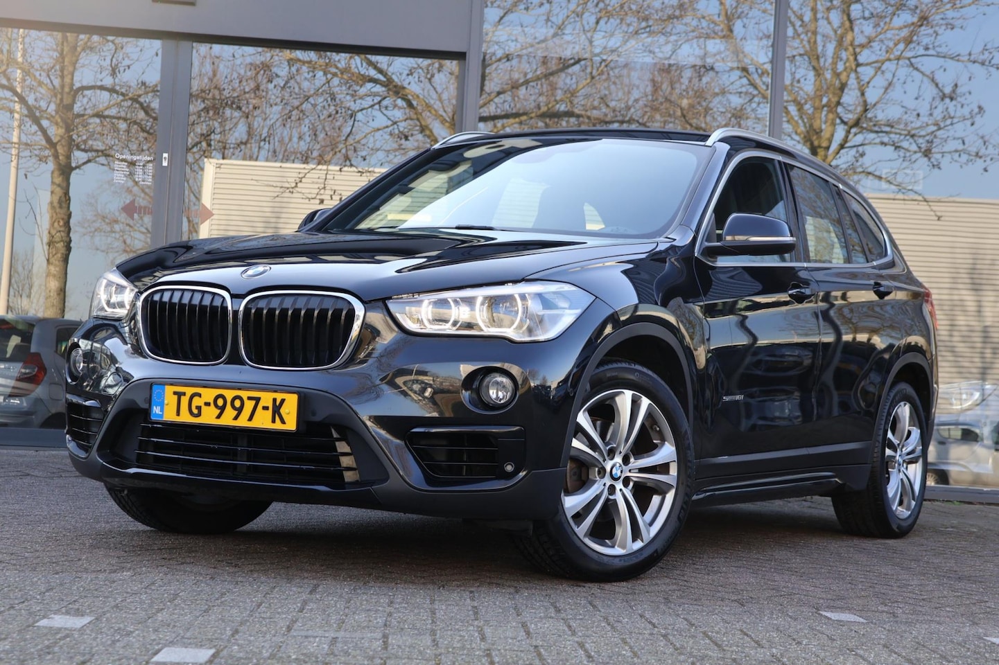 BMW X1 - SDrive18i Executive|AUT|Leder|Navi|Cam| - AutoWereld.nl