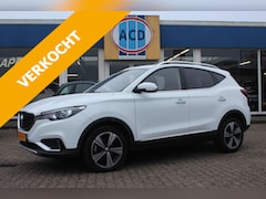 MG ZS - Ev Electric 143pk 45kWh Luxury | PanoramaDak | Trekhaak | Leder int. | Orig. NL | Carplay