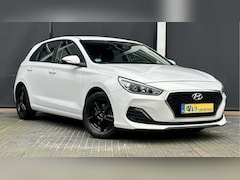 Hyundai i30 - 1.0 T-GDi MHEV i-Motion / Stoelverw / Carplay / Camera