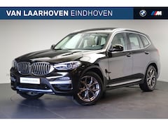 BMW X3 - xDrive20i High Executive xLine Automaat / Panoramadak / Trekhaak / LED / Sportstoelen / St