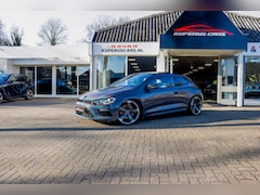 Volkswagen Scirocco - 2.0 TSI R Pano/20"/Carbon/EBC/Sterrenhemel