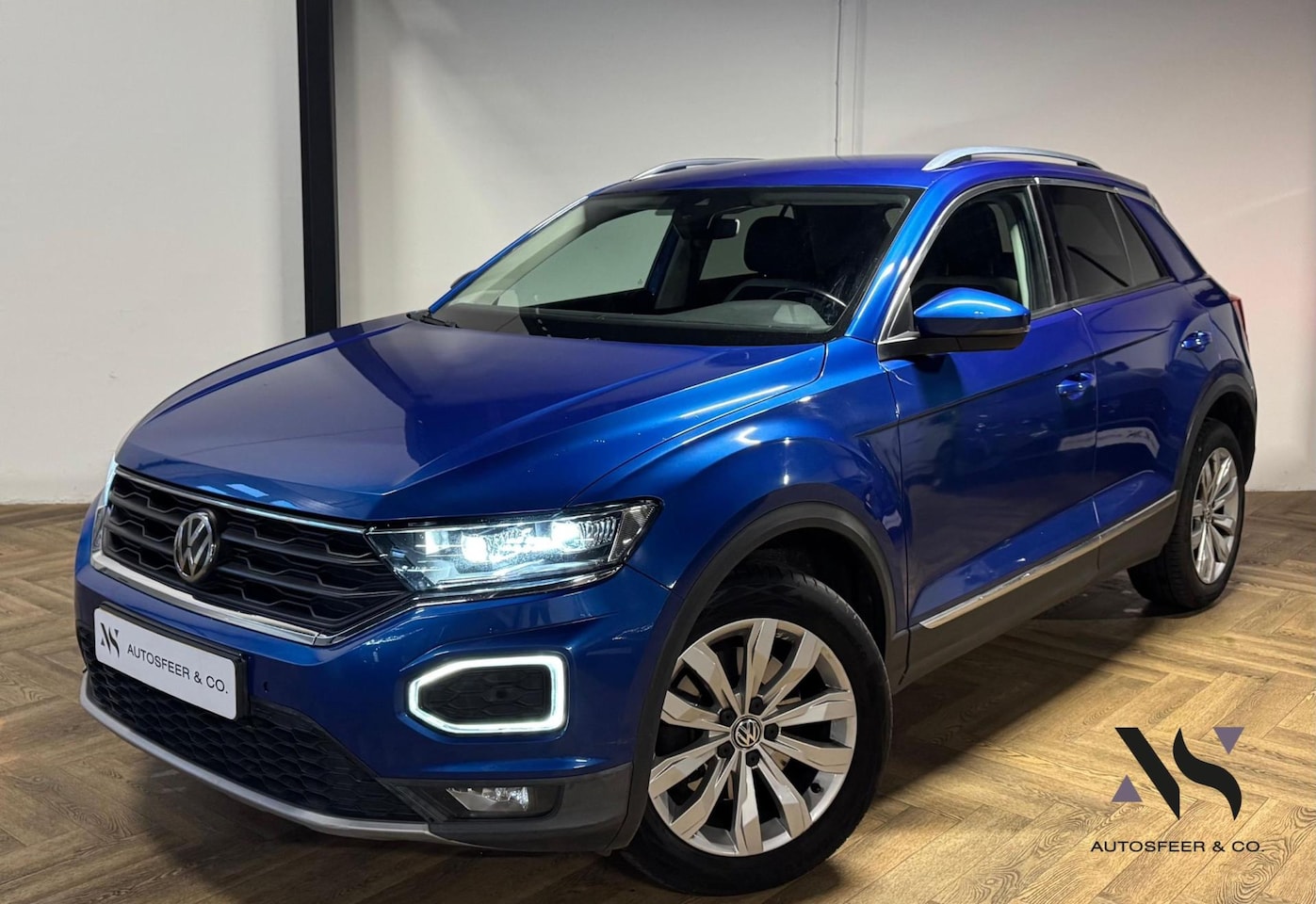 Volkswagen T-Roc - 1.5 TSI Sport PDC CARPLAY CLIMA - AutoWereld.nl