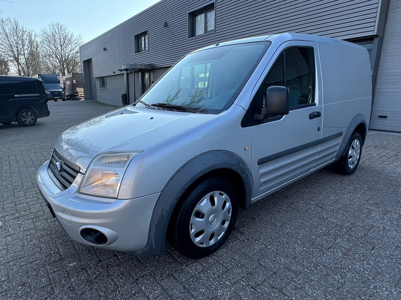 Ford Transit Connect - T200S 1.8 TDCi Trend T200S 1.8 TDCi Trend - AutoWereld.nl