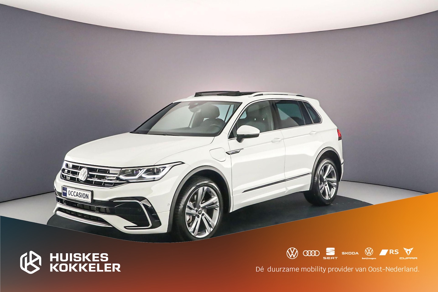 Volkswagen Tiguan - R-Line Business 1.4 TSI eHybrid 245pk DSG Automaat Panoramadak, Head up display, Adaptive - AutoWereld.nl