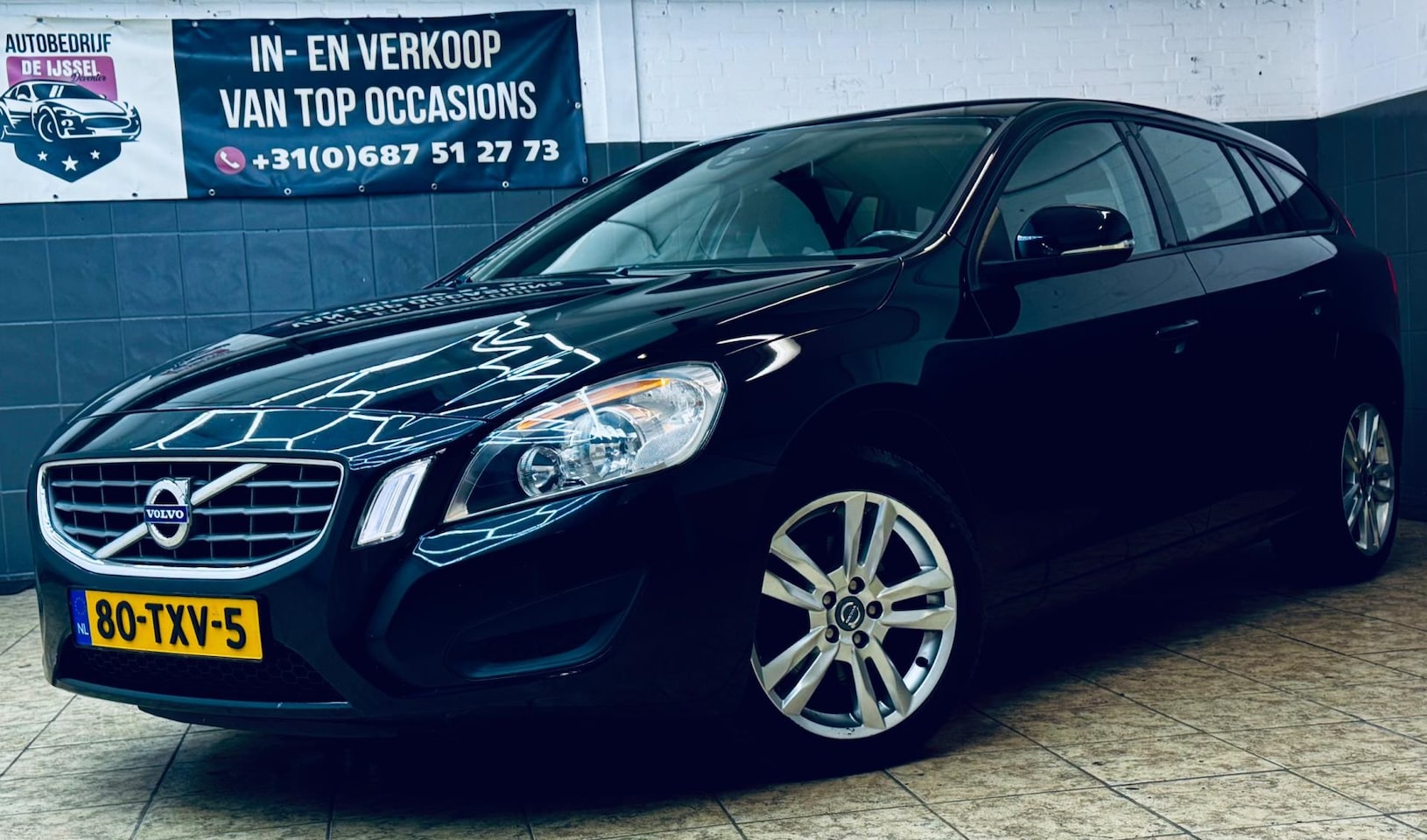 Volvo V60 - 1.6 T3 Kinetic/2DE EIG/RIJKLAARLTOP SAAT/ - AutoWereld.nl