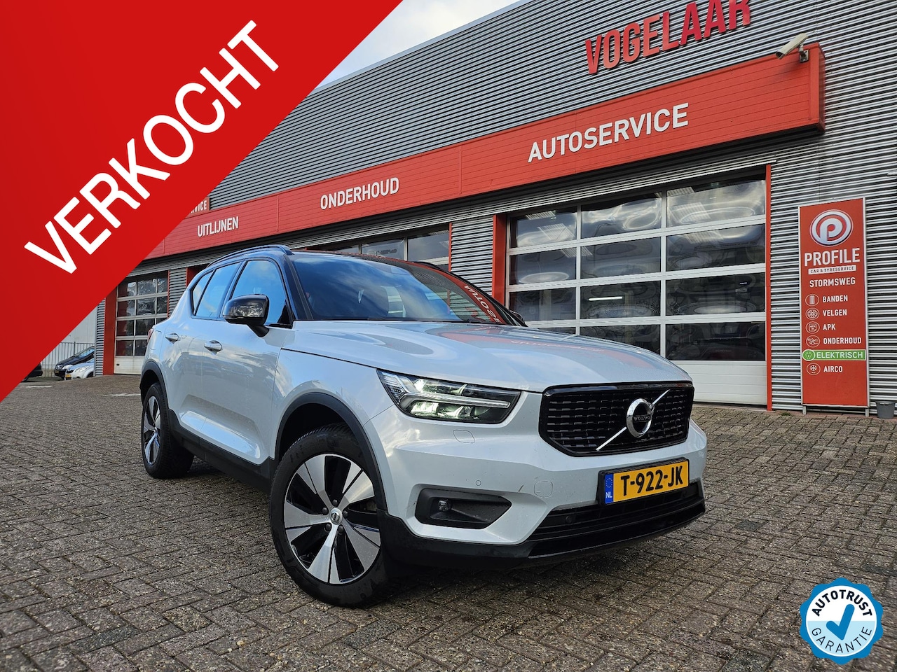 Volvo XC40 - 1.5 T4 Recharge R-Design Expression 1.5 T4 Recharge R-Design Expression - AutoWereld.nl