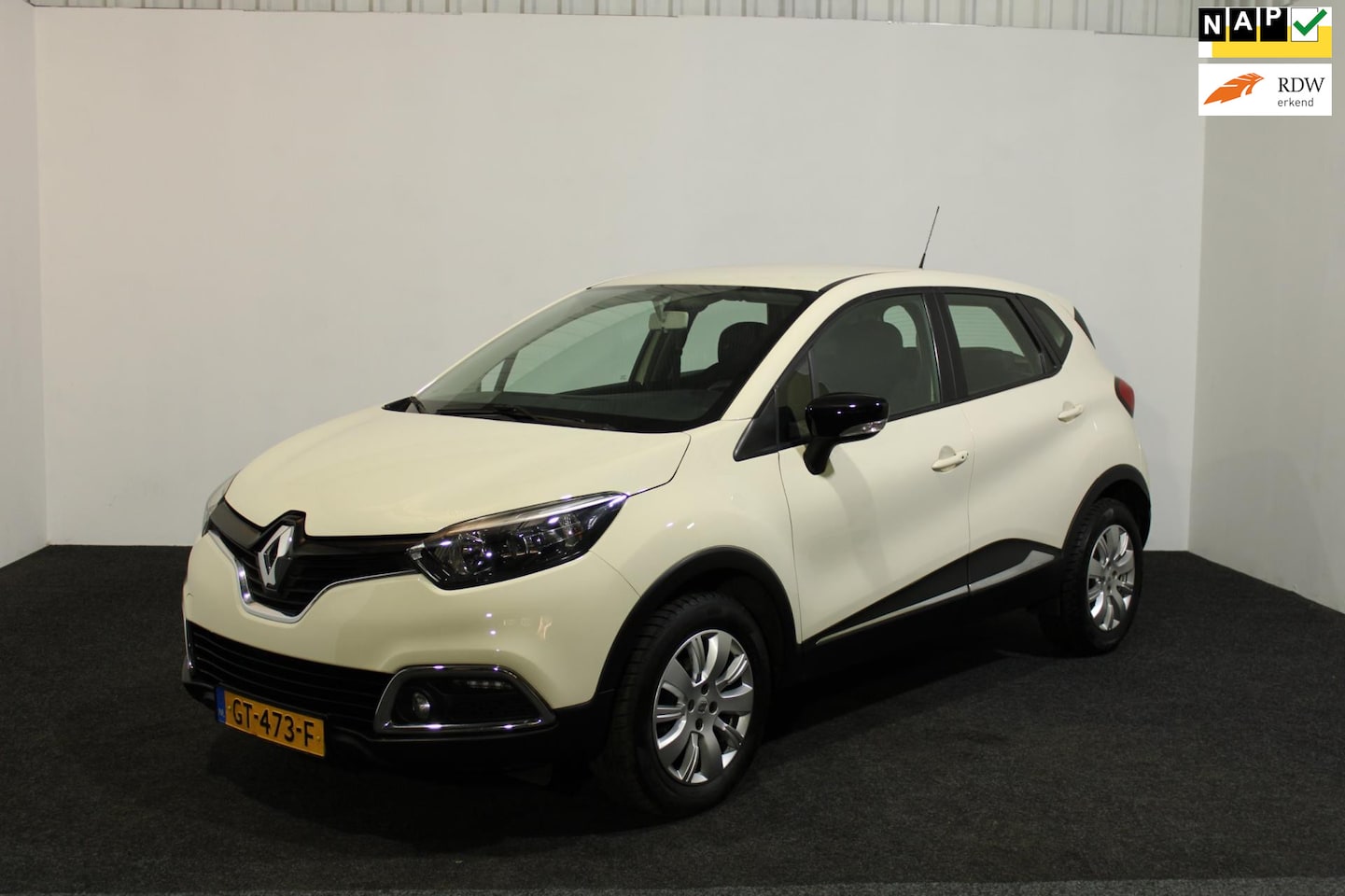 Renault Captur - 0.9 TCe Expression 5-deurs |135.977 km NAP |Navi scherm|Trekhaak|Nwe APK| - AutoWereld.nl