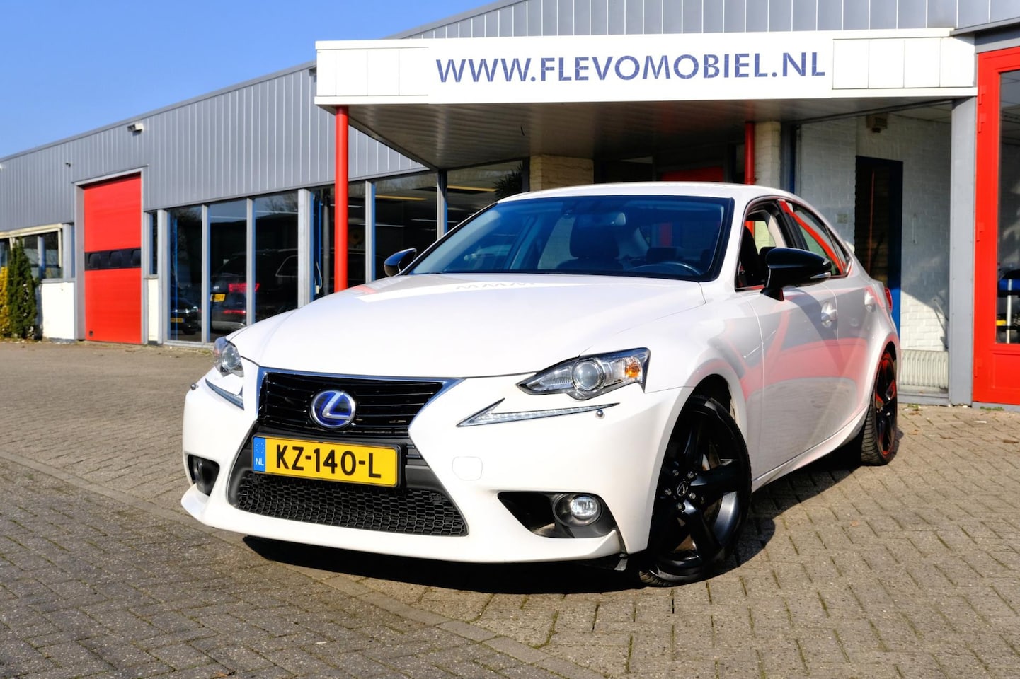 Lexus IS - 300h Sport Edition Aut. Xenon|Navi|Cam|LMV - AutoWereld.nl