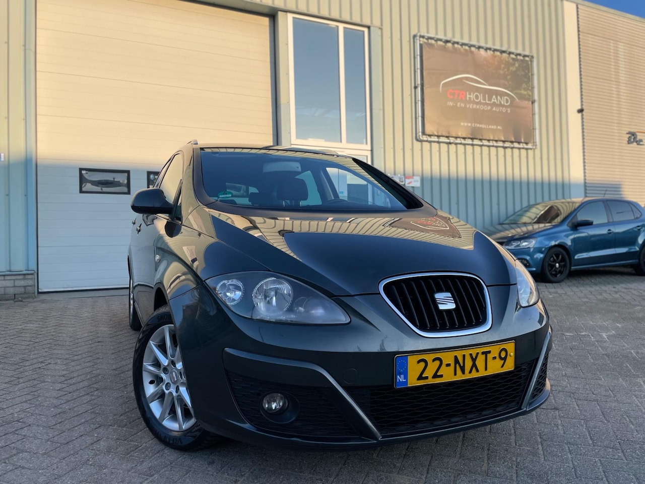 Seat Altea XL - 1.6 TDI Business (bj 2011) DAB+|CLIMA|NAVI|LMV|CRUISE - AutoWereld.nl