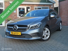 Mercedes-Benz A-klasse - 180 Prestige/nav/pdc v-a/zwarte hemel/17"/camera/sportstoelen