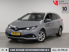 Toyota Auris Touring Sports - 1.8 Hybrid Energy Plus | Navigatie | Keyless entry | Parkeersensoren achter | Dealer onder