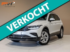 Volkswagen Tiguan - 1.5 TSI Life / 150pk / Stoel en stuurwielverwarming / Achteruitrij camera /