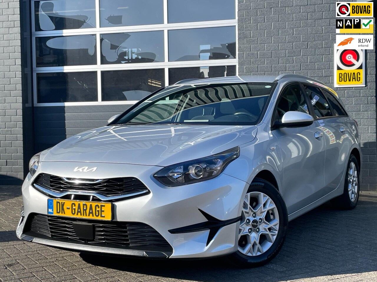 Kia Cee'd Sportswagon - Ceed 1.0 T-GDi DynamicLine|NIEUW MODEL|CARPLAY|STOEL-,STUURVERW|CAMERA|CRUISE|CLIMATE - AutoWereld.nl