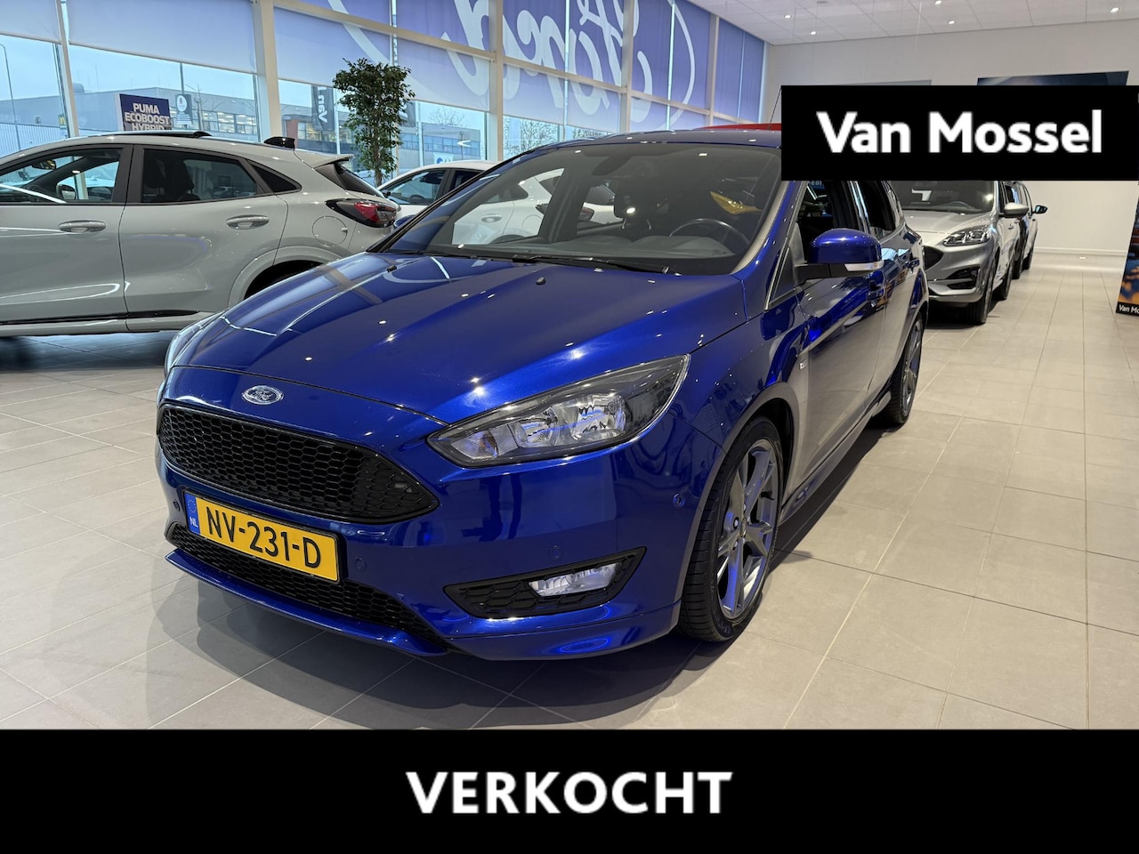 Ford Focus - 1.0 ST-Line 125pk | EATC || Nav | PDC v&a | Trekhaak - AutoWereld.nl