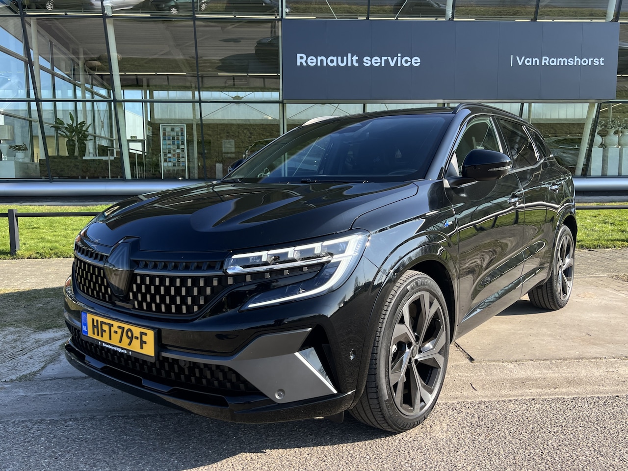 Renault Austral - 1.2 E-Tech Hybrid 200 Iconic Esprit Alpine / Adaptive Cruise / Stoel+Stuur verwarming / El - AutoWereld.nl