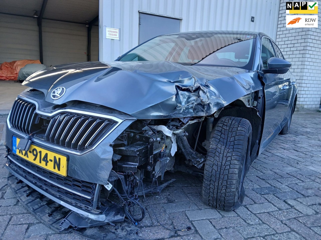 Skoda Superb - 1.8 TSI Style Business WOK!! - AutoWereld.nl