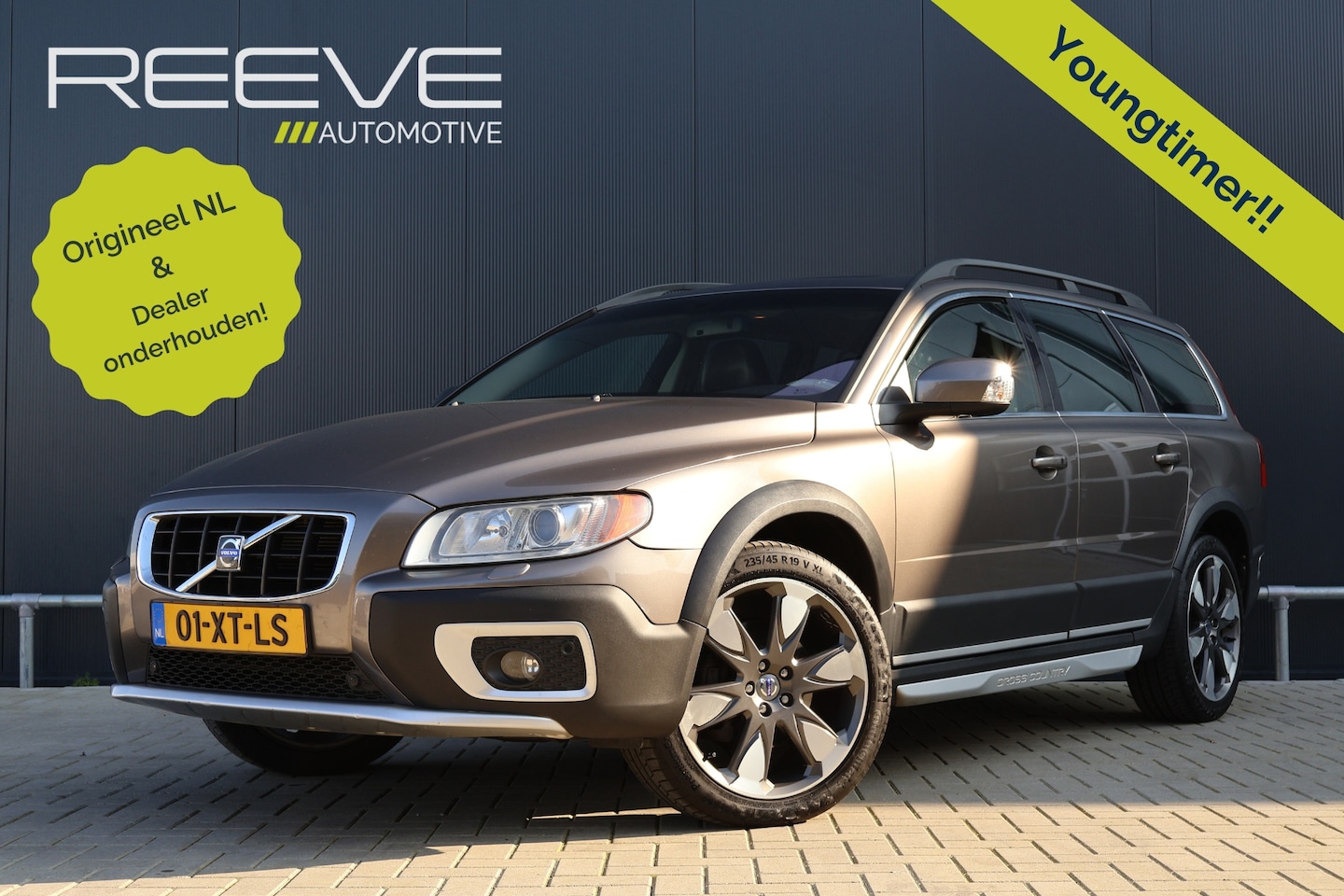 Volvo XC70 - 3.2 Summum Automaat | 238pk | Youngtimer! | Dealer Onderhouden | Zeer Compleet! - AutoWereld.nl