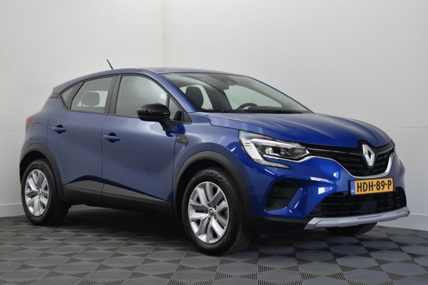 Renault Captur - 1.0 TCE 90PK TECHNO - AutoWereld.nl