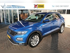 Volkswagen T-Roc - 1.0 TSI, Trekhaak, Navi, Apple Carplay/ Android Auto, etc