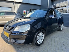 Volkswagen Polo - 1.4