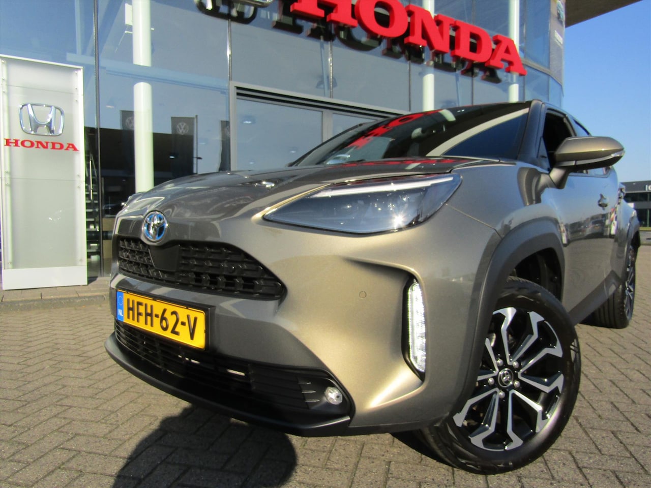 Toyota Yaris Cross - 1.5 VVT-I Hybrid 116pk CVT First Edition, Stoelverwarming - AutoWereld.nl