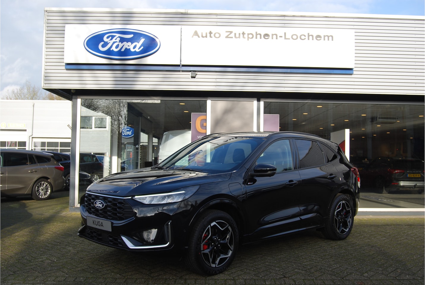 Ford Kuga - 2.5 PHEV ST-Line X 243PK | TREKHAAK | STOEL-STUUR VERWARMING | 19 INCH | ADAPTIEVE CRUISE - AutoWereld.nl