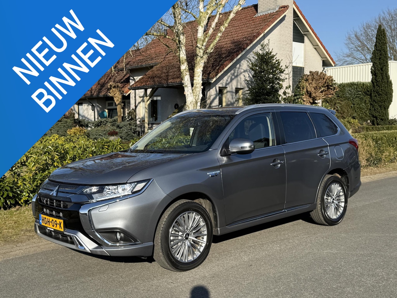 Mitsubishi Outlander - 2.4 PHEV Pure 239PK Camera•Airco•Cruise - AutoWereld.nl