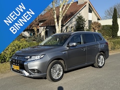 Mitsubishi Outlander - 2.4 PHEV Pure 239PK Camera•Airco•Cruise