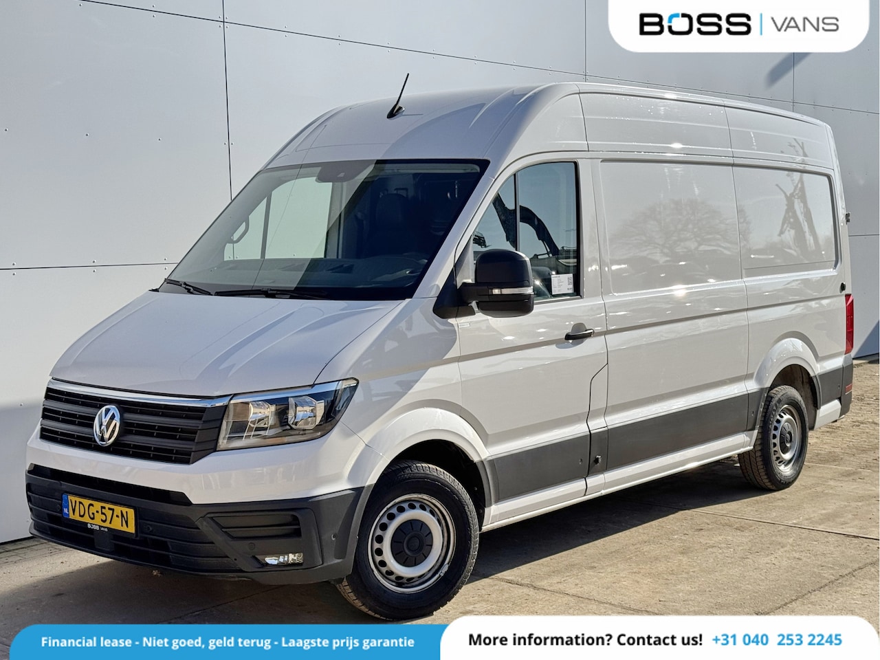 Volkswagen Crafter - 140pk L3H3 AC Navi Cruise Camera Trekhaak Carplay - AutoWereld.nl